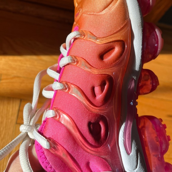 Nike Vapormax Plus Sneakers - Pink and Orange Ombre - Picture 3 of 7